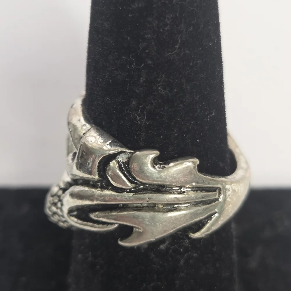 Silver Tone Brutalist Dragon Claw Ring Sz 8.5 Mythical Goth Fantasy Creature